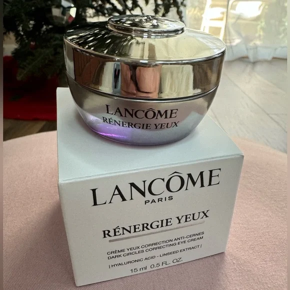 RÉNERGIE EYE CREAM
Lifting & Dark Circle-Reducing 0.5 oz - Picture 1 of 2